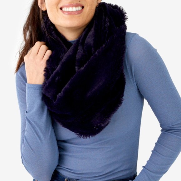 NWT THE JETSET DIARIES Infinity Faux Fur Scarf - Picture 1 of 3